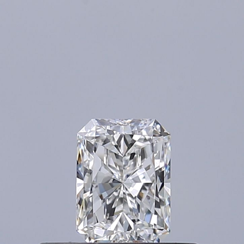 0.3 carat E-VVS1 Natūralus Radiant Deimantas (1)