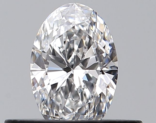 0.32 carat D-VVS2 Natūralus Oval Deimantas (1)
