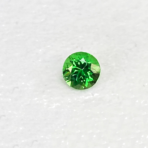 0.62 carat GREEN Round Garnet (1)