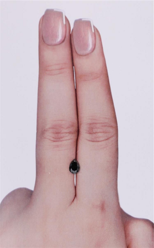 0.39 carat Fancy Black-VVS2 Natūralus Pear Deimantas (1)