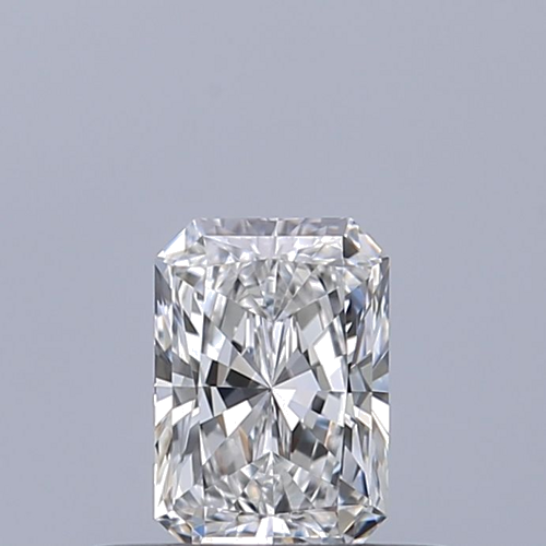 0.32 carat E-IF Natūralus Radiant Deimantas (1)