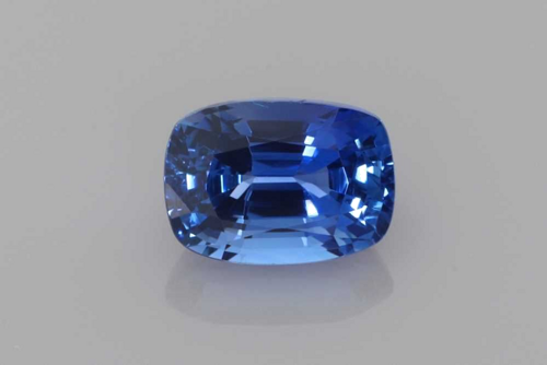 1.26 carat BLUE Cushion Safyras (1)