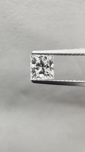 0.89 carat G-VS2 Natūralus Princess Deimantas (1)