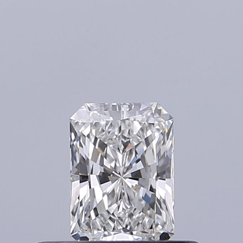 0.32 carat E-VVS1 Natūralus Radiant Deimantas (1)