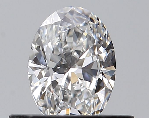 0.42 carat E-VVS2 Natūralus Oval Deimantas (1)