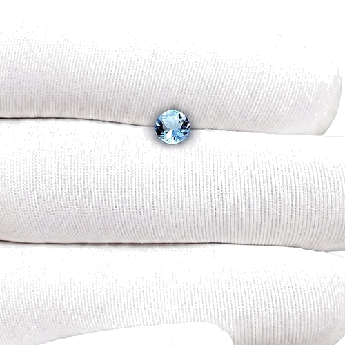 0.57 carat BLUE Round Aquamarine (1)