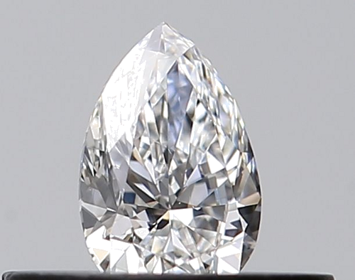 0.23 carat E-VS1 Natūralus Pear Deimantas (1)