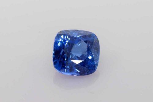 1.72 carat BLUE Cushion Safyras (1)
