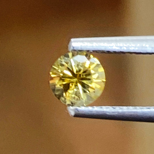0.32 carat YELLOW Round Safyras (1)