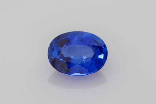 1.56 carat BLUE Oval Safyras (1)