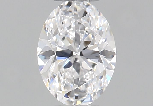 0.27 carat D-VVS2 Natūralus Oval Deimantas (1)