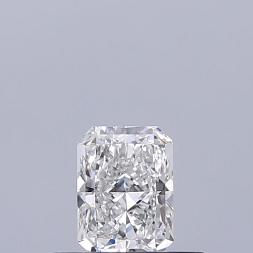 0.32 carat E-IF Natūralus Radiant Deimantas (1)