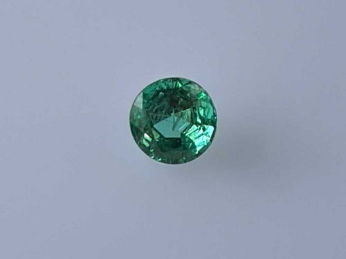 0.22 carat GREEN Round Smaragdas (1)