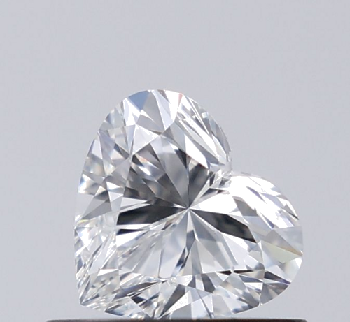 0.54 carat F-VVS2 Natūralus Heart Deimantas (1)