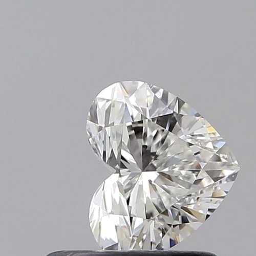 0.53 carat G-VVS1 Natūralus Heart Deimantas (1)