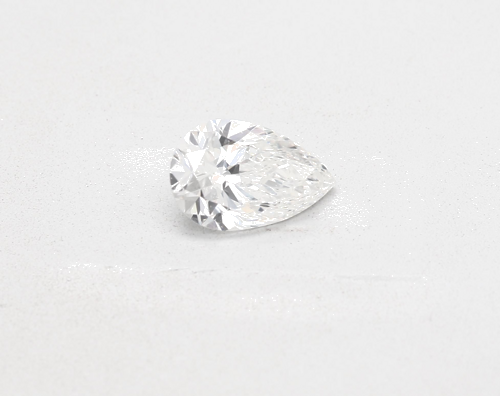 0.7 carat G-SI1 Natūralus Pear Deimantas (1)