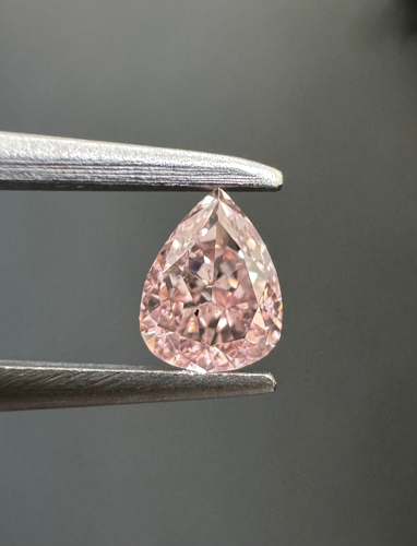 0.24 carat Fancy Pink-SI1 Natūralus Pear Deimantas (1)