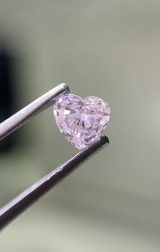 0.25 carat Fancy Light Purplish Pink-SI2 Natūralus Heart Deimantas (1)