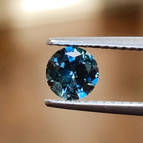 0.57 carat GREEN Round Safyras (1)