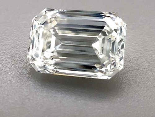 1.81 carat G-VVS2 Natūralus Emerald Deimantas (1)