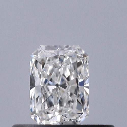 0.3 carat F-VVS1 Natūralus Radiant Deimantas (1)