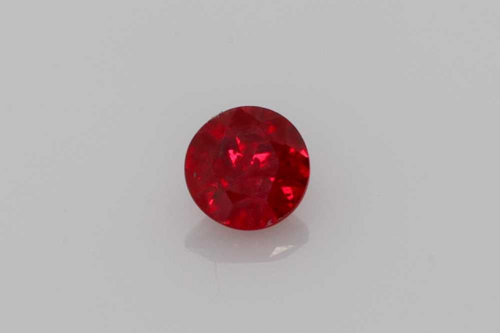 0.18 carat RED Round Rubinas (1)