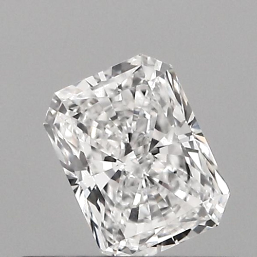 0.45 carat E-VVS2 Natūralus Radiant Deimantas (1)