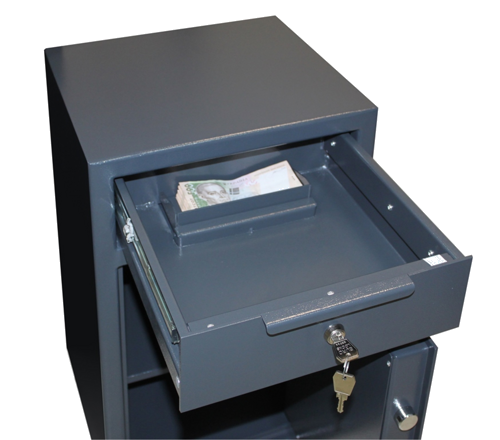 Депозитный сейф Griffon RD.60.E (43 кг) (5)