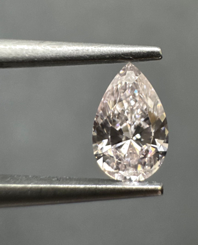 0.31 carat Faint Pink-VS1 Natūralus Pear Deimantas (1)