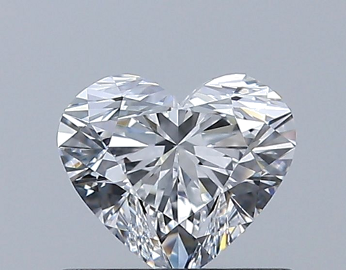0.55 carat E-VVS1 Natūralus Heart Deimantas (1)