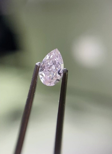 0.29 carat Light Pinkish Brown-SI1 Natūralus Pear Deimantas (1)