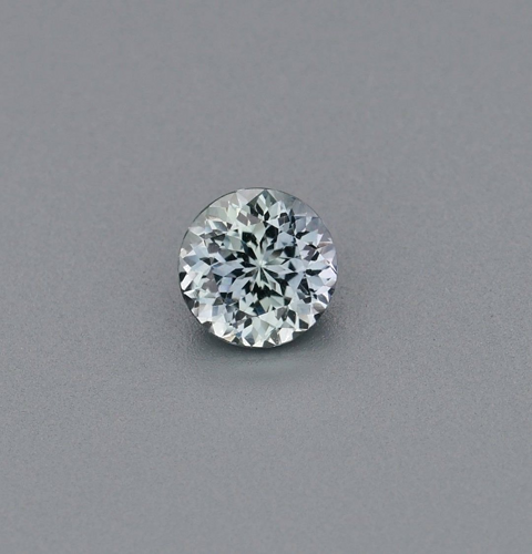 0.65 carat BLUE Round Safyras (1)