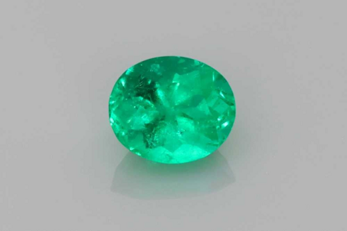 0.37 carat GREEN Oval Smaragdas (1)