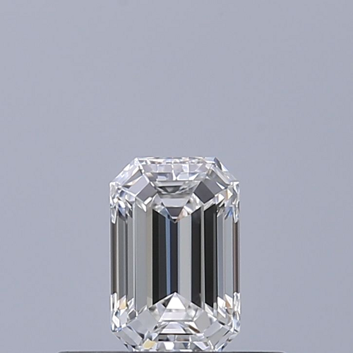 0.32 carat E-VVS2 Natūralus Emerald Deimantas (1)