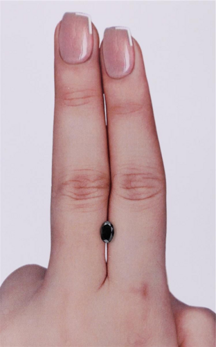 0.43 carat Fancy Black-VVS2 Natūralus Oval Deimantas (1)