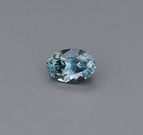 0.6 carat GREEN Oval Safyras (1)