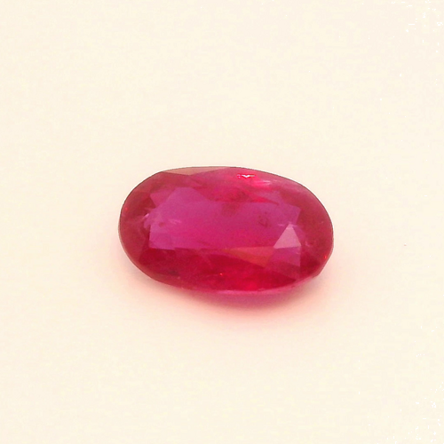 0.59 carat RED Oval Rubinas (1)