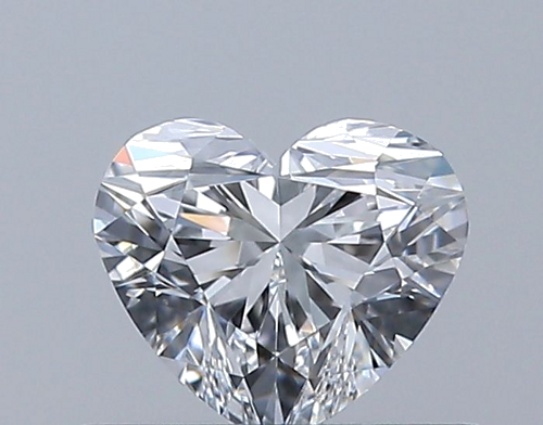 0.42 carat E-VVS2 Natūralus Heart Deimantas (1)
