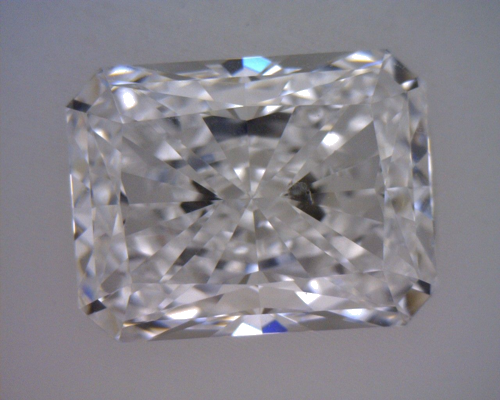 2.01 carat E-VS2 Natūralus Radiant Deimantas (1)