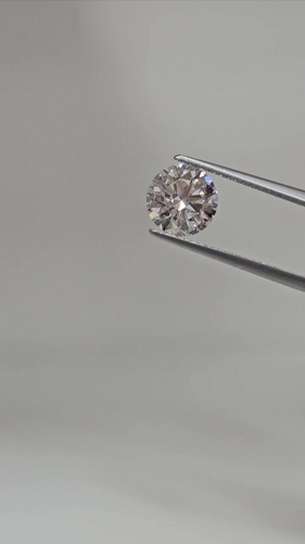 2.2 carat I-SI2 Excellent cut Natūralus Round Deimantas (1)