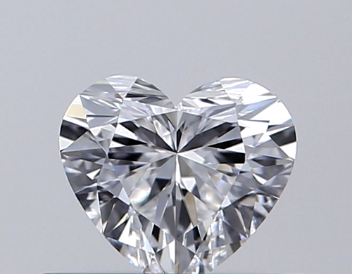 0.33 carat D-VVS2 Natūralus Heart Deimantas (1)