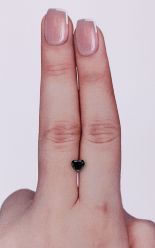 0.64 carat Fancy Black-VVS2 Natūralus Heart Deimantas (1)