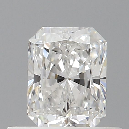 0.5 carat E-VVS2 Natūralus Radiant Deimantas (1)