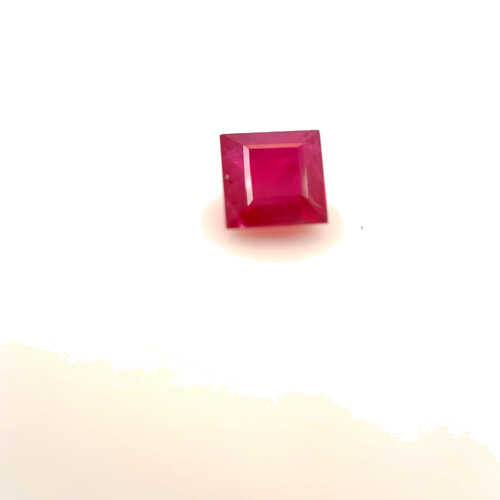 0.61 carat RED Square Rubinas (1)