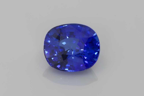 4.03 carat BLUE Cushion Safyras (1)