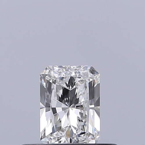 0.3 carat E-VVS1 Natūralus Radiant Deimantas (1)