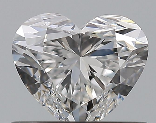 0.59 carat E-VVS1 Natūralus Heart Deimantas (1)