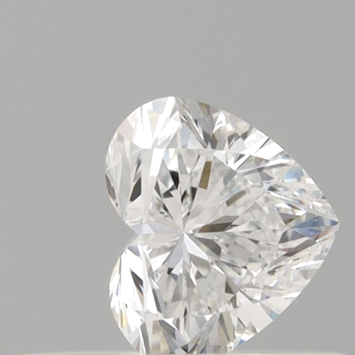 0.33 carat E-VVS1 Natūralus Heart Deimantas (1)