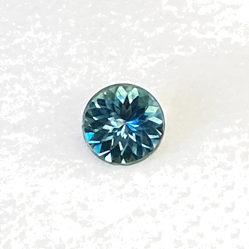 0.54 carat GREEN Round Safyras (1)