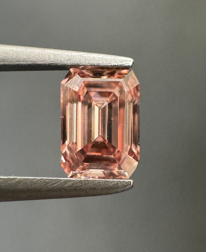 0.51 carat Fancy Orange Pink-SI1 Natūralus Emerald Deimantas (1)